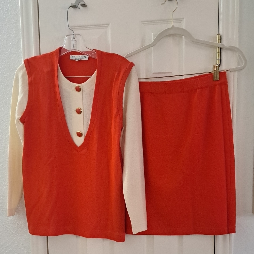 St. John Vibrant Orange and Cream  Knit Skirt Set Sz 2